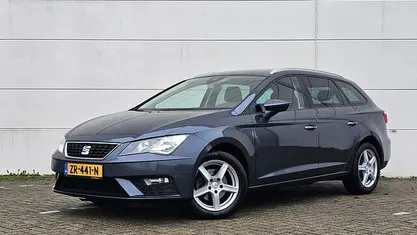 Grijs Gebruikt 2019 Seat Leon ST Stationwagen | € 4.250 (Super prijs)