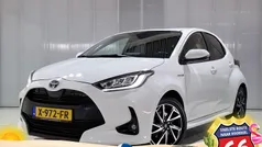 Wit Gebruikt 2021 Toyota Yaris Hybrid Style Hatchback | € 21.844 (Eerlijke prijs)