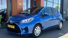 Blauw Gebruikt 2014 Toyota Yaris Comfort Hatchback | € 9.890 (Eerlijke prijs)