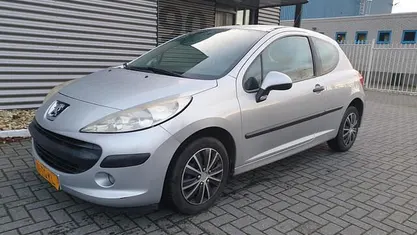 Gebruikt 2006 Peugeot 207 Hatchback | € 899 (Eerlijke prijs)