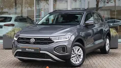 Gebruikt 2023 VW T-Roc Life SUV | € 22.700 (Eerlijke prijs)