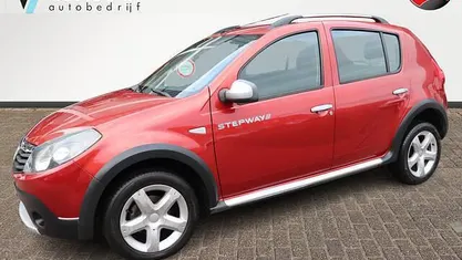 Gebruikt 2011 Dacia Sandero Stepway Hatchback | € 2.648 (Eerlijke prijs)