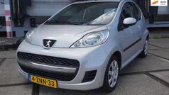 Grijs Gebruikt 2011 Peugeot 107 Sportium Hatchback | € 3.995 (Eerlijke prijs)