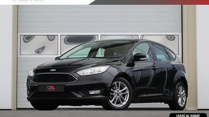 Zwart (metallic) Occasion 2017 Ford Focus Hatchback | € 9.990 (Eerlijke prijs)