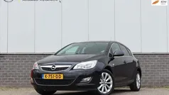 Zwart Gebruikt 2012 Opel Astra Sport Hatchback | € 7.250 (Eerlijke prijs)