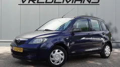 Blauw Gebruikt 2003 Mazda 2 Exclusive MPV | € 1.250 (Eerlijke prijs)