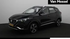 Zwart Gebruikt 2019 MG ZS Luxury Sedan | € 12.995 (Eerlijke prijs)