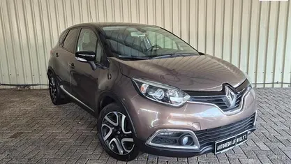 Gebruikt 2015 Renault Captur SUV | € 9.490 (Eerlijke prijs)