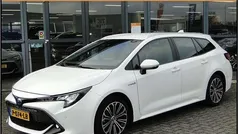 Wit Occasion 2022 Toyota Corolla Stationwagen | € 19.945 (Super prijs)