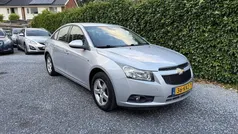 Grijs Gebruikt 2010 Chevrolet Cruze LS Sedan | € 2.445 (Eerlijke prijs)