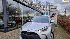Grijs Gebruikt 2021 Toyota Yaris Active Hatchback | € 18.950 (Eerlijke prijs)