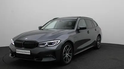 Occasion 2022 BMW 330 Comfort Edition Stationwagen | € 34.950 (Goede deal)