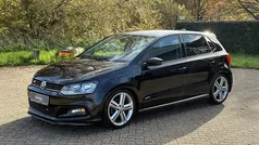 Zwart (metallic) Gebruikt 2017 VW Polo R-line Hatchback | € 10.950 (Eerlijke prijs)