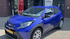 Blauw Gebruikt 2024 Toyota Aygo Play Hatchback | € 18.499 (Eerlijke prijs)