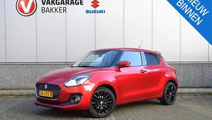 Rood Occasion 2018 Suzuki Swift Hatchback | € 13.950 (Eerlijke prijs)