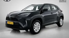 Zwart Gebruikt 2024 Toyota Yaris Cross Active SUV | € 27.245 (Eerlijke prijs)