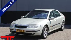 Geel Gebruikt 2003 Renault Laguna II Hatchback | € 950 (Eerlijke prijs)