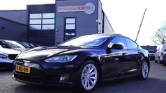 Zwart, metallic lak Gebruikt 2014 Tesla Model S Performance Sedan | € 19.995 (Eerlijke prijs)