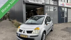 Grijs (metallic) Gebruikt 2005 Renault Modus Authentique MPV | € 1.999 (Eerlijke prijs)