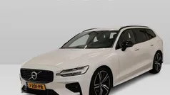 Wit Gebruikt 2020 Volvo V60 R-Design Stationwagen | € 28.194 (Eerlijke prijs)