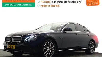 Blauw, metallic lak Gebruikt 2016 Mercedes E350 AMG Sedan | € 27.900 (Eerlijke prijs)