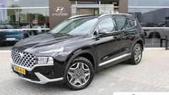 Zwart Gebruikt 2024 Hyundai Santa Fe Comfort SUV | € 44.945 (Eerlijke prijs)