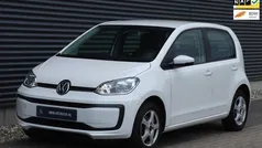 Wit Gebruikt 2017 VW up! move up! Hatchback | € 5.950 (Eerlijke prijs)