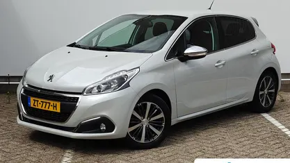 Occasion 2019 Peugeot 208 Allure Hatchback | € 13.895 (Goede deal)