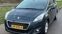 Blauw (metallic) Gebruikt 2015 Peugeot 5008 Style MPV | € 5.749 (Goede deal)