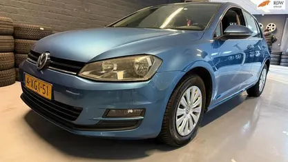 Blauw Gebruikt 2014 VW Golf VII Hatchback | € 9.999 (Goede deal)