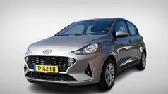 Grijs Gebruikt 2023 Hyundai i10 Comfort Hatchback | € 14.739 (Eerlijke prijs)