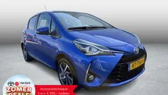 Blauw Gebruikt 2018 Toyota Yaris Hybrid Premium Hatchback | € 16.999 (Eerlijke prijs)