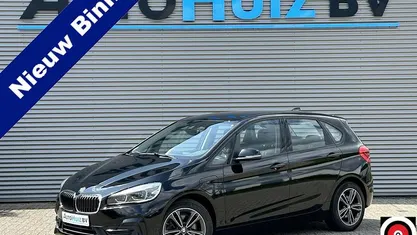 Zwart Gebruikt 2019 BMW 225 Active Tourer Executive MPV | € 17.990 (Eerlijke prijs)