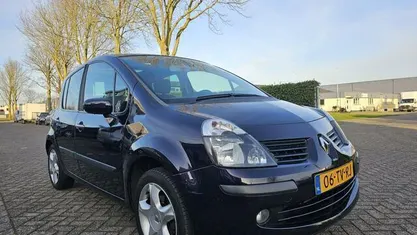 Occasion Renault Modus 98 PK (72 kW) 2007 Paars MPV
