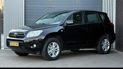 Zwart (metallic) Gebruikt 2007 Toyota RAV4 Sol SUV | € 8.450 (Goede deal)