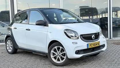 Wit Occasion 2017 Smart ForFour Electric Drive Pure Hatchback | € 5.950 (Goede deal)