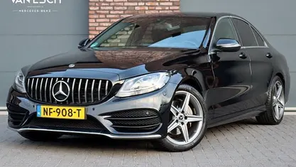 Zwart (metallic) Gebruikt 2015 Mercedes C200 AMG line Sedan | € 19.500 (Goede deal)