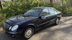 Blauw Gebruikt 2002 Mercedes E240 Avantgarde Sedan | € 2.745 (Goede deal)