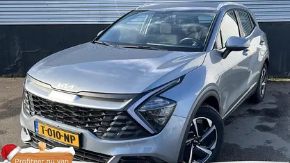 Lunar silver m Gebruikt 2023 Kia Sportage SUV | € 29.650 (Eerlijke prijs)