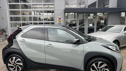 Gebruikt 2025 Toyota Aygo X Pulse SUV | € 21.450 (Eerlijke prijs)