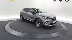 Gebruikt 2020 Renault Captur Intens SUV | € 18.400 (Eerlijke prijs)