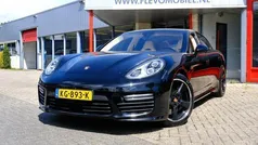 Zwart, metallic lak Gebruikt 2015 Porsche Panamera Sport Sedan | € 43.750 (Eerlijke prijs)