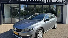 Grijs Gebruikt 2016 Volvo V60 CC Momentum Stationwagen | € 10.900 (Super prijs)