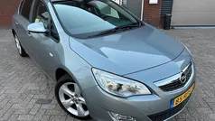 Grijs Gebruikt 2011 Opel Astra Edition Hatchback | € 6.495 (Eerlijke prijs)