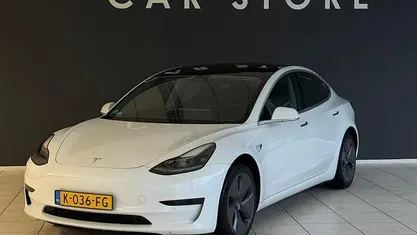 Occasion 2020 Tesla Model 3 Standard Range Sedan | € 19.845 (Goede deal)