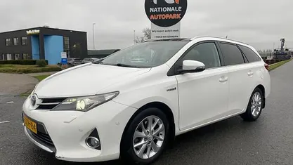 Occasion 2014 Toyota Auris Touring Sports Stationwagen | € 7.499 (Super prijs)