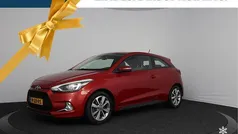 Rood Gebruikt 2015 Hyundai i20 Coupé | € 7.900 (Eerlijke prijs)