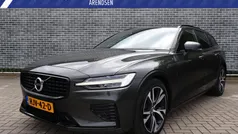 Grijs Gebruikt 2021 Volvo V60 R-Design Stationwagen | € 37.194 (Goede deal)