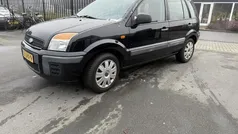 Zwart Gebruikt 2010 Ford Fusion Cool & Sound Edition MPV | € 2.575 (Eerlijke prijs)