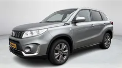 Grijs Gebruikt 2020 Suzuki Vitara SUV | € 18.350 (Eerlijke prijs)